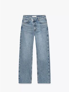 Zara Light Blue Denim Jeans with Contrast Stitching